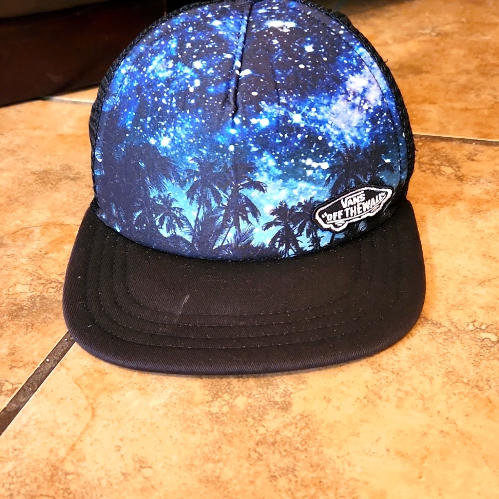 Van's Women's Trucker's Hat